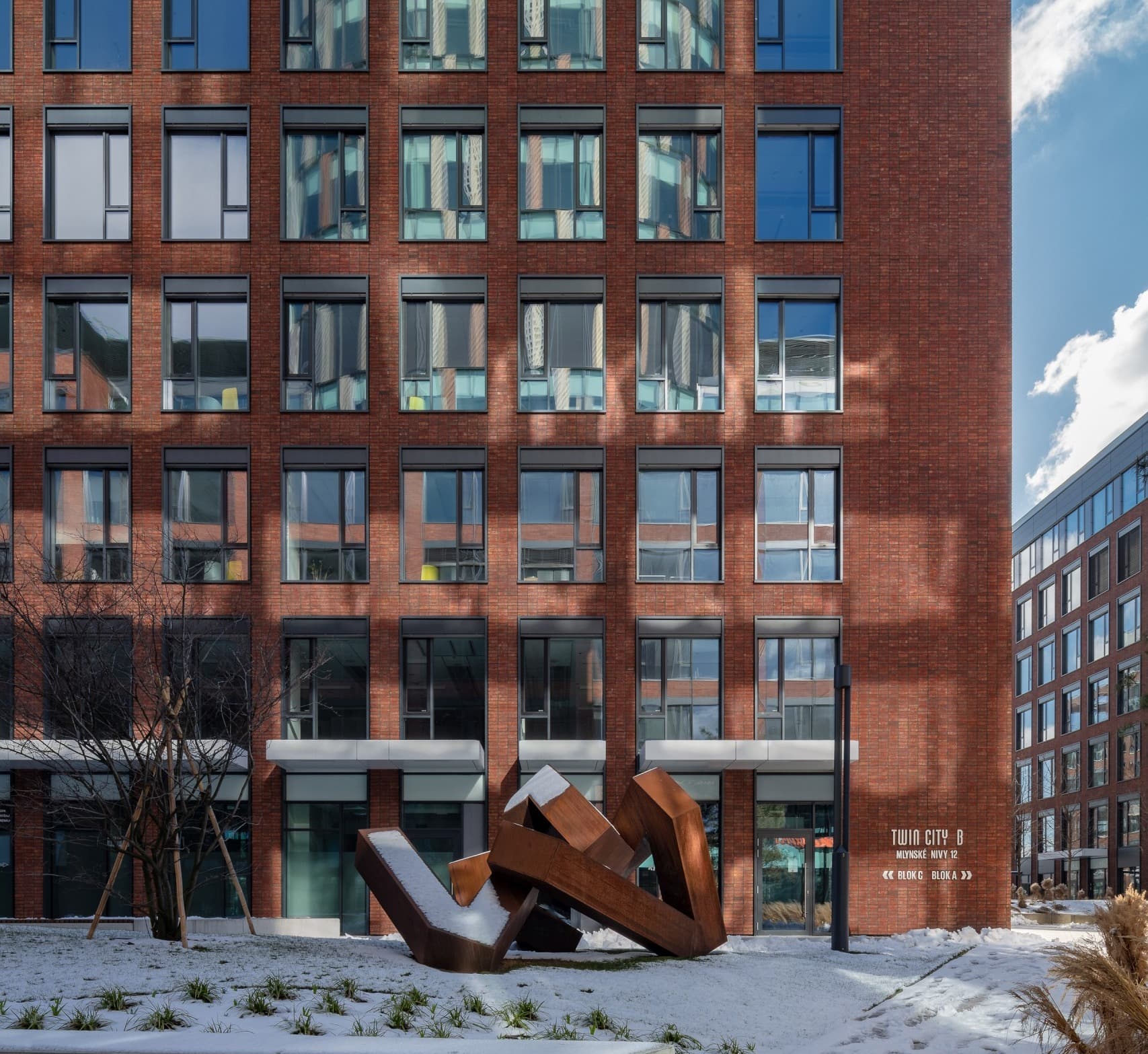 Face of Front Row Bratislava office Twin City B in the snow